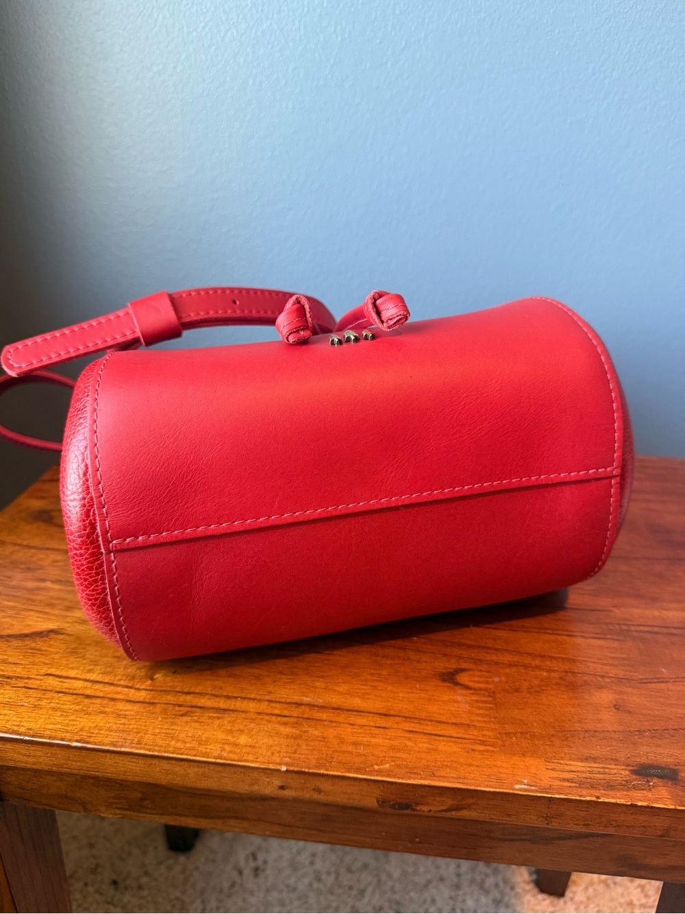 Portland Leather - Nest Bucket in chili Red/Ruby - Picture 5 of 7